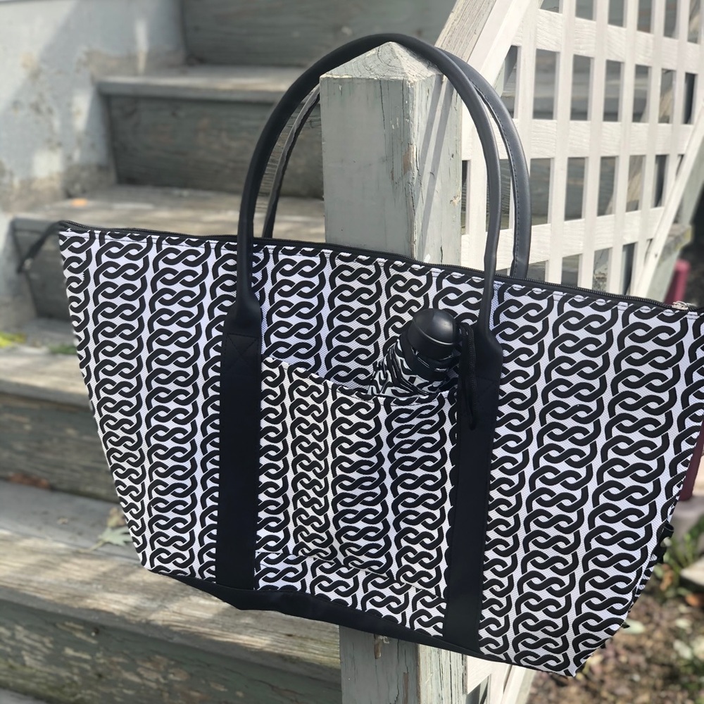 NEW Large Shoulder Weekend Tote Bag & Umbrella Set